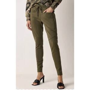 Summum Punto Milano Sporty Jogger Trousers in Khaki Green. Size 36 or 0 US